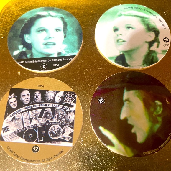 WIZARD OF OZ VINtAGE 90’s POGS GROUP OF 20 DIFFERENT SCENES - Picture 8 of 13